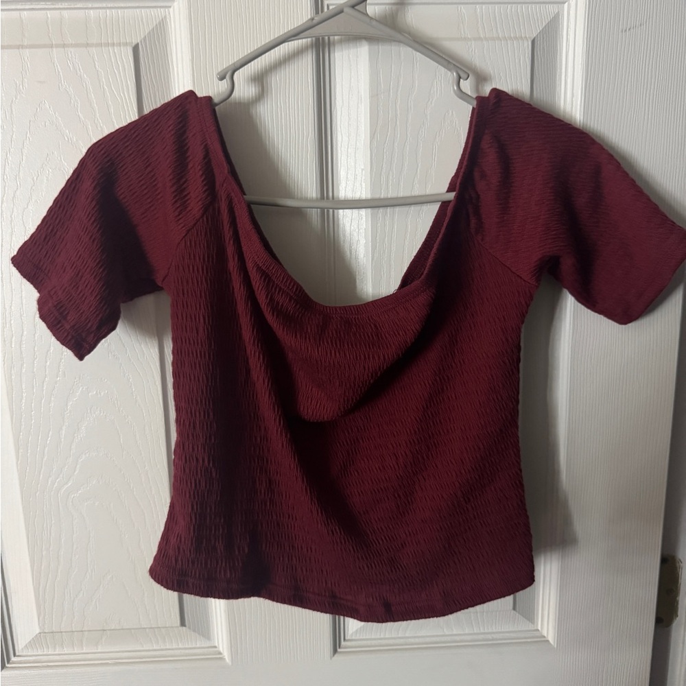 Women's Burgundy Top